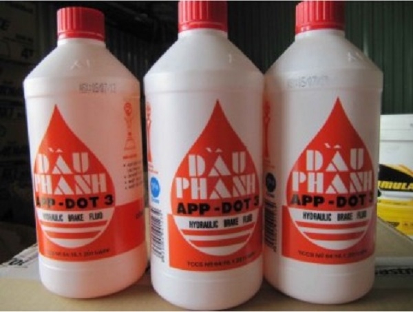 Dầu phanh xe nâng DOT 3 (1 LON 1 LÍT)