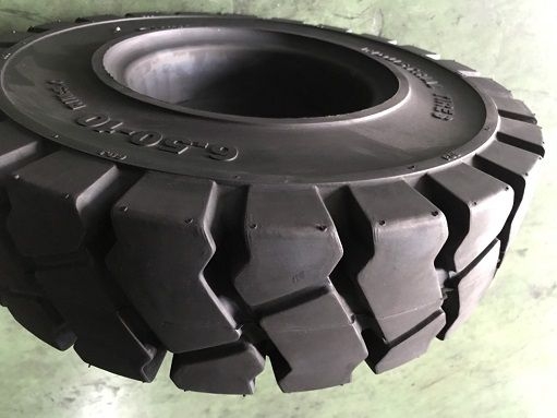 Lốp đặc xe nâng 200/50-10 hiệu Success