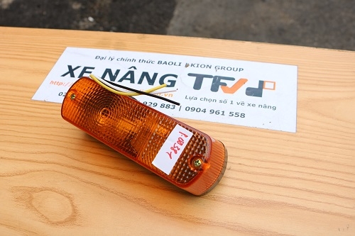 Cụm đèn xin nhan xe nâng động cơ S4S mã HS-PLL018 hàng mới 100%. P.00381