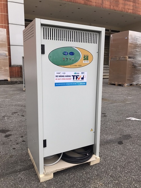 Máy sạc ắc quy hiệu SE Wa 3 pha 48V 140A mã 118-001 sử dụng cho xe nâng, hàng mới 100%