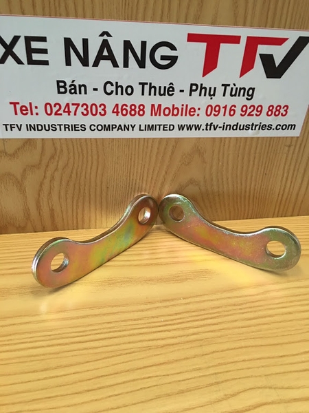 Thanh giằng lái dưới dùng cho xe nâng mã 43752-23441-71. TFVP00110.