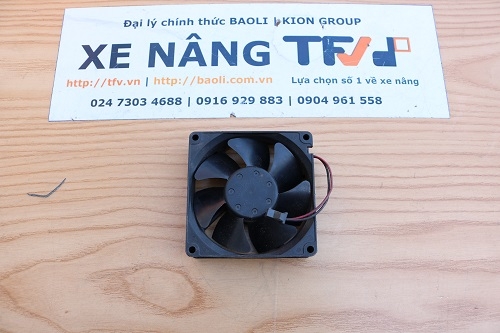 Quạt tản nhiệt motor xe nâng điện 24V  hiệu Nidec. Mã P.00451