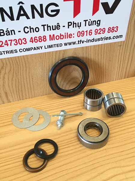 Bộ trục ắc phi nhê mã 04432-20061-71, phụ tùng xe nâng, Hàng mới 100%. P.00097