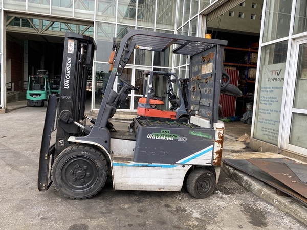Xe nâng điện cũ 3.0 tấn, Unicarries FB30-8 nâng cao 3m 2018. XC.B30UNS30.00592
