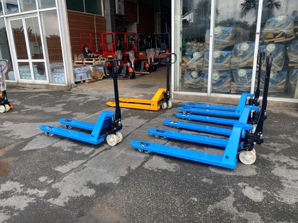 Xe nâng tay Interlift Pro 2,5 tấn, càng 550/685 mm