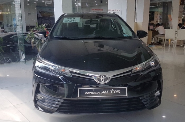 toyota corolla altis 2019 màu đen