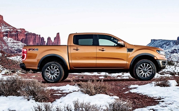 hông xe bán tải ford ranger 2019