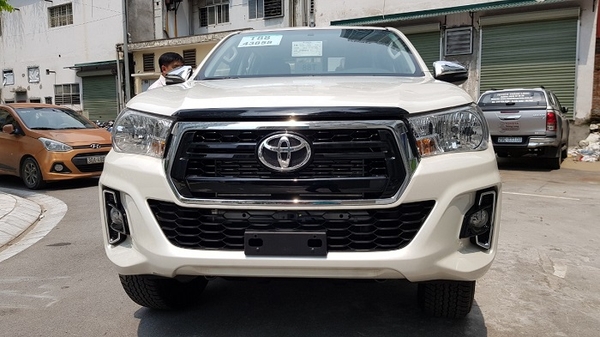 đầu xe bán tải toyota hilux