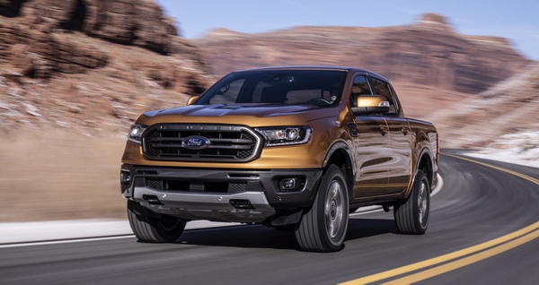 Ford Ranger 2018 mạnh mẽ