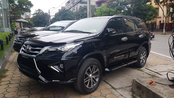 Toyota Fortuner 2017-2020 độ Lexus kiểu dáng antivus