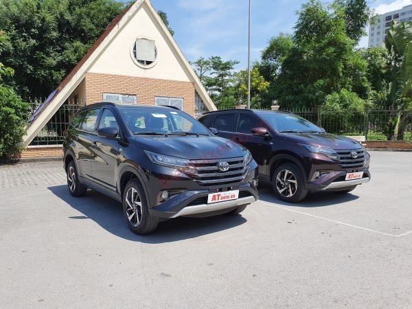 ngoai that toyota rush 2019 2020 mau den va mau do man