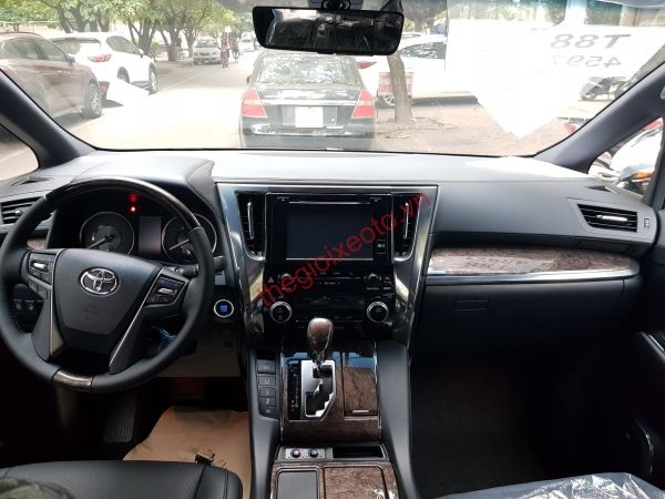 nội thất toyota alphard 2020