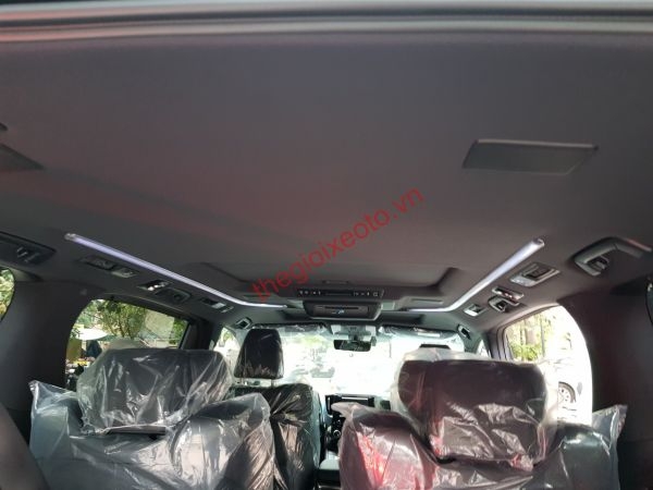 đèn led trang trí trần xe toyota alphard 2020