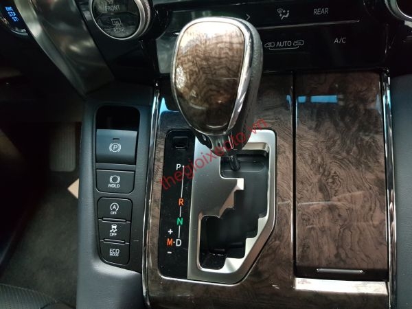 hộp số toyota alphard 2020