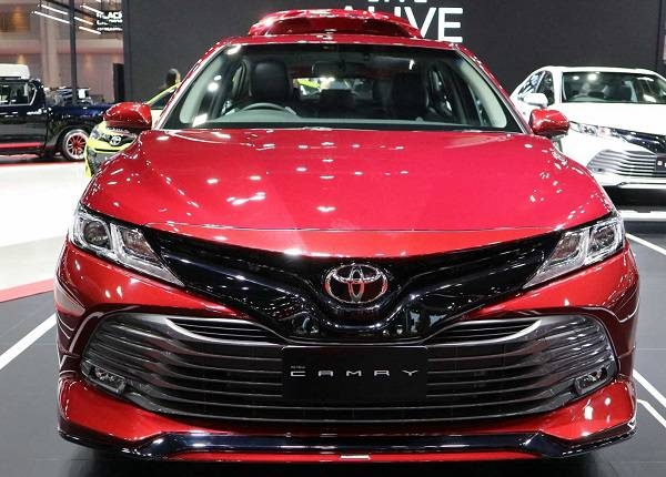 Toyota Camry 2019 độ phiên bản thể thao TRD Sportivo