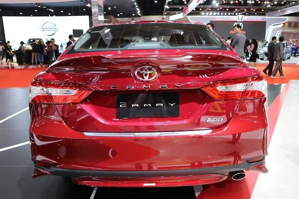 Toyota Camry 2019 độ phiên bản thể thao TRD Sportivo