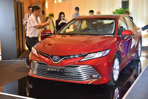 Toyota Camry 2019