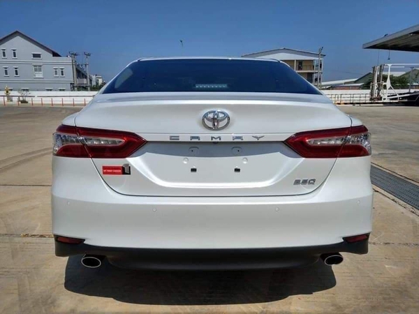 Toyota Camry 2.5Q 2019 nhập khẩu hoàn toàn mới