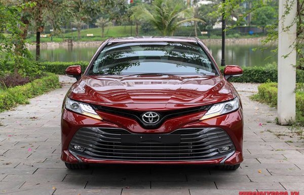 Toyota Camry 2019