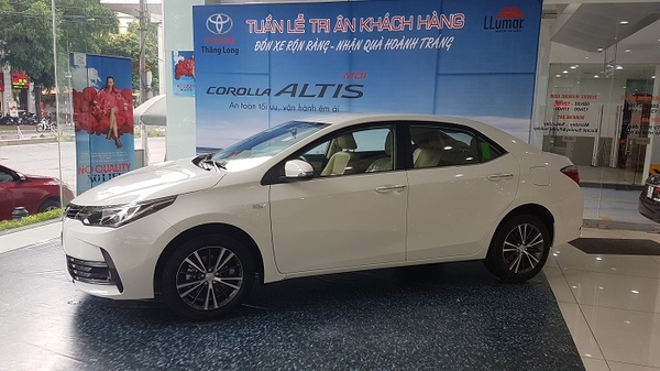 toyota corolla altis 2019 màu trắng
