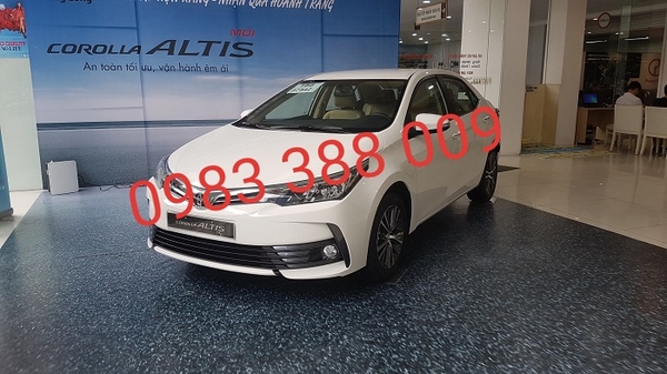 toyota corolla altis 2019 màu trắng ngọc trai