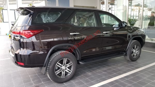 Toyota Fortuner 2019 mau nau cafe