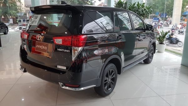 Hình ảnh Toyota Innova 2.0 Venturer 2019