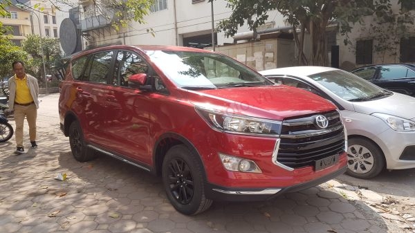 Hình ảnh Toyota Innova 2.0 Venturer 2019
