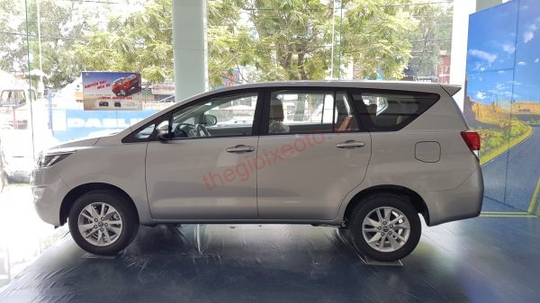 Hình ảnh Toyota Innova 2.0E 2019.