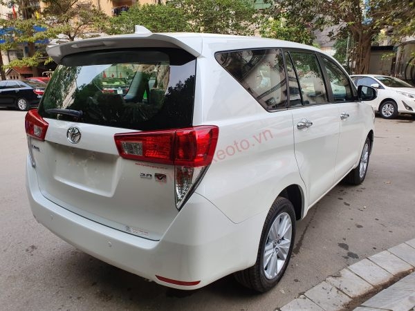 Hình ảnh Toyota Innova 2.0V 2019