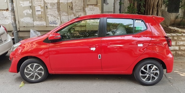 ngoại thất toyota wigo 2019 nhập khẩu