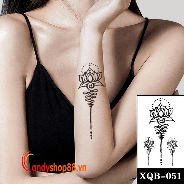 Dán tattoo hoa sen là cách hoàn hảo để thể hiện sự yêu thích đối với loài hoa này đầy sức sống và sáng tạo. Hãy xem hình ảnh dán tattoo hoa sen để chọn cho mình một kiểu hoa sen đẹp nhất.