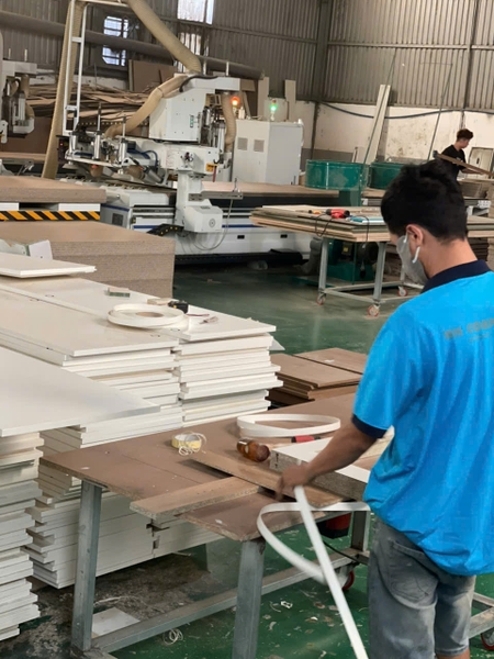 Dán Cạnh Bong Tróc Sau Vài Tháng? 90% Lỗi Đến Từ Bước Gia Công Cắt CNC Dán Cạnh Này