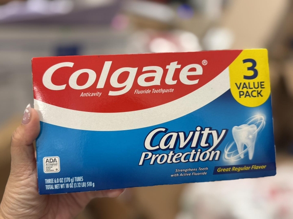 Kem đánh răng Colgate Cavity Protection Fluoride Toothpaste 170gr x 3 tuýp