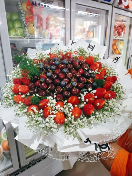 Giỏ Hoa Tặng Sinh Nhật  B120  Shop hoa tươi Sunny