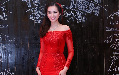 Váy cưới nổi bật của sao Việt nửa đầu năm 2015 