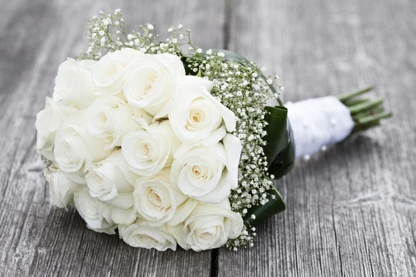 Bạn phù hợp với phong cách hoa cưới nào?