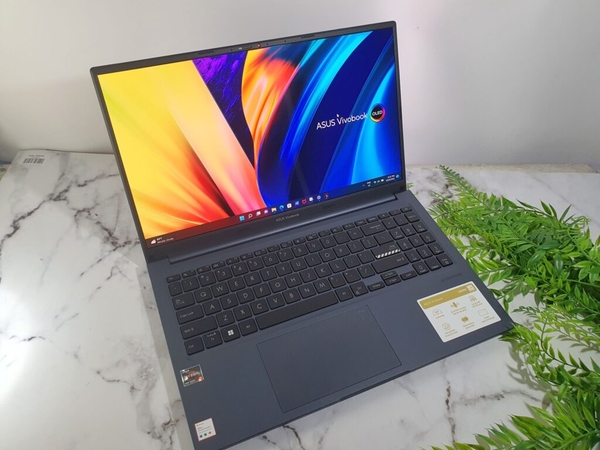 Màn hình ASUS Vivobook 15 OLED A515