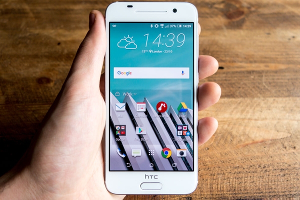 Thay pin HTC One A9