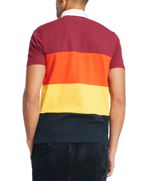 Áo thun nam Tommy Hilfiger phối chữ thêu nhiều màu.
