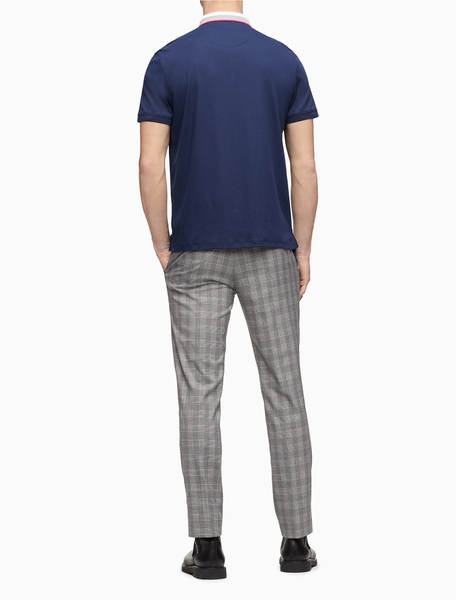 Áo thun nam calvin klein xanh navy phối cổ trắng có túi with logo