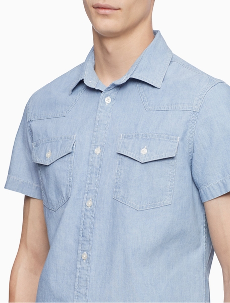 Áo sơ mi nam calvin klein Jeans tay ngắn màu jeans nhạt 2 túi