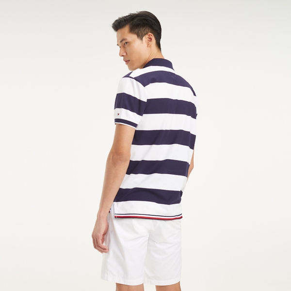 Áo thun nam Tommy Hilfiger màu trắng sọc xanh phối sọc đỏ dưới