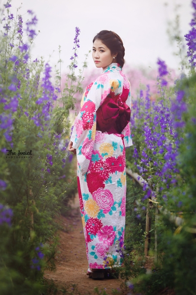 Kimono - Yukata Nữ họa tiết hoa rực rỡ