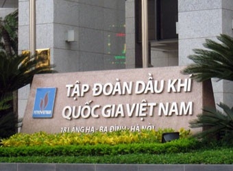 Cờ lưu niệm Hội Cựu chiến binh tập đoàn dầu khí