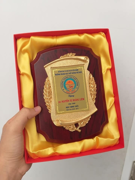 Doanh nghiệp có nên đặt in bằng khen dịp cuối năm?