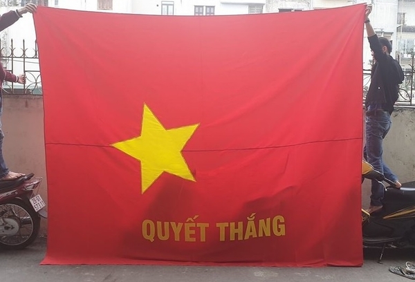 Những điều cần biết khi chọn địa chỉ bán cờ tổ quốc