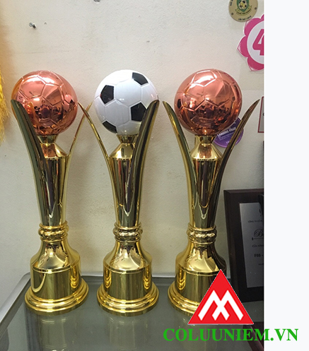 Minh Á – nhận đặt làm cúp bóng đá cao cấp