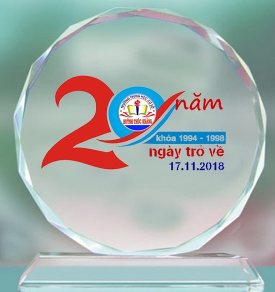 Tại sao biểu trưng vinh danh thủy tinh được yêu thích?
