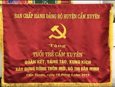 Vì sao nên chọn cờ thêu? Ý nghĩa, ứng dụng và tiêu chí chọn địa chỉ uy tín